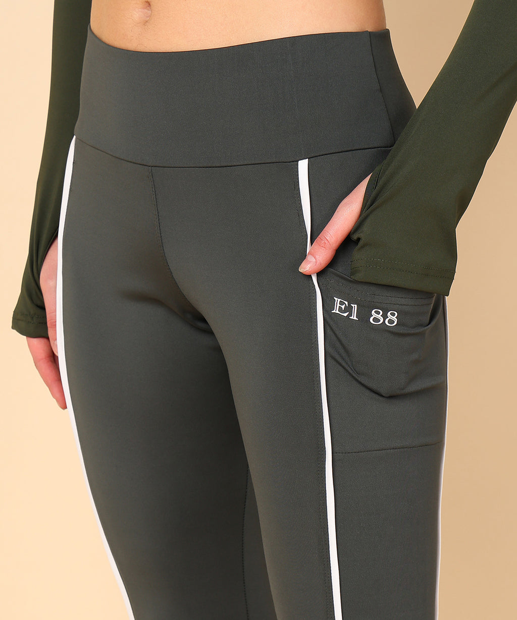 Performance Tights with Pockets